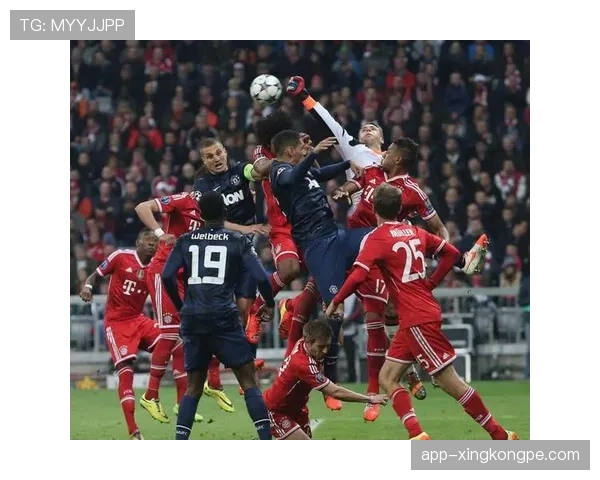 曼联防线失误频繁引发争议，对赛季稳定性形成明显制约